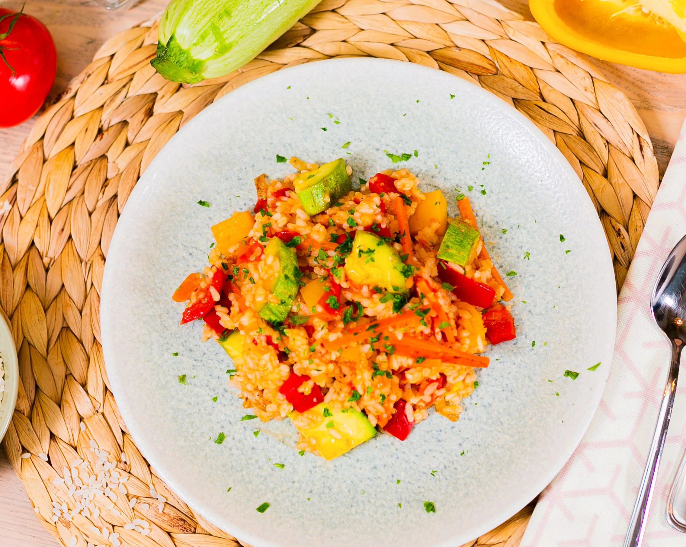 Тушёные кабачки с рисом и овощами