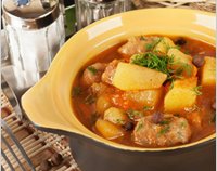 Мясо в горшочках